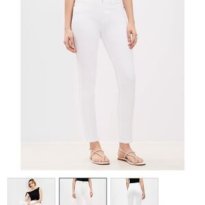 LOFT- White High-Rise Skinny Jeans - Size 25 Petite.